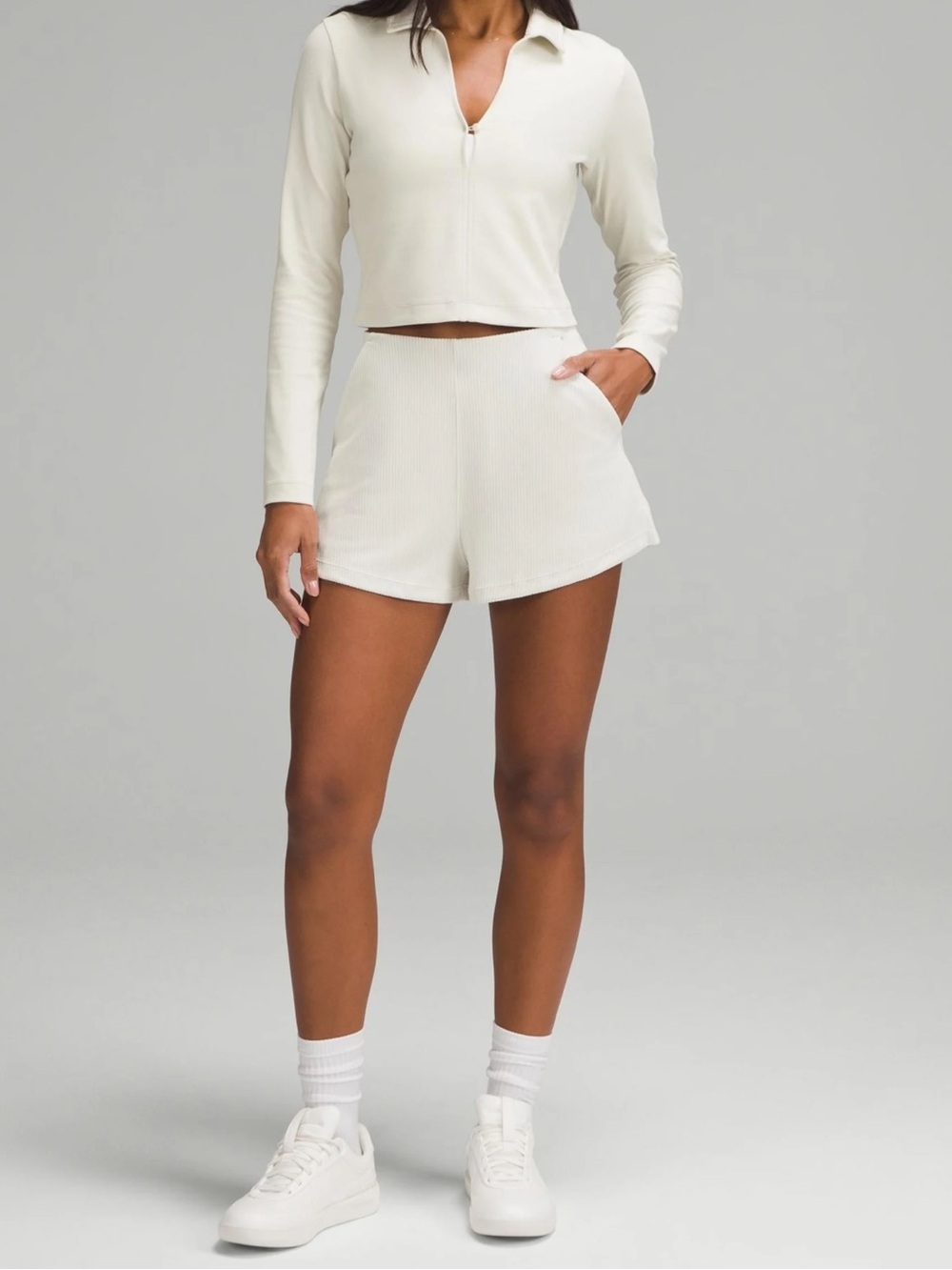 Lululemon ribbed softstreme high rise shorts in bone🦢 size 4